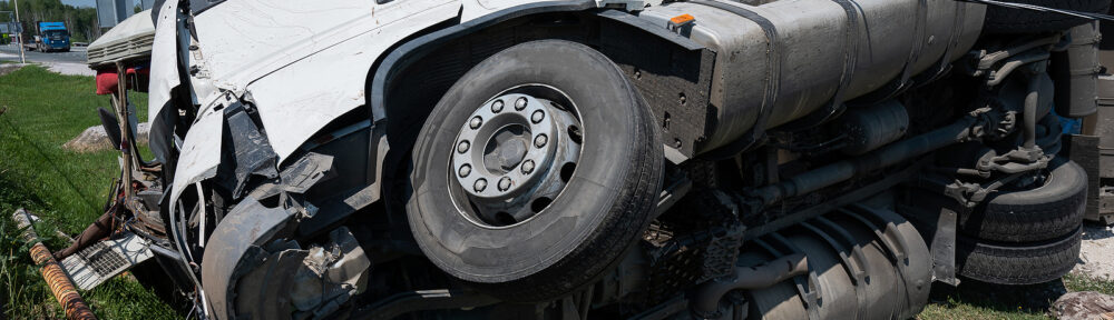 Large Trucking Accident Lawyer Indiana 317-881-2700